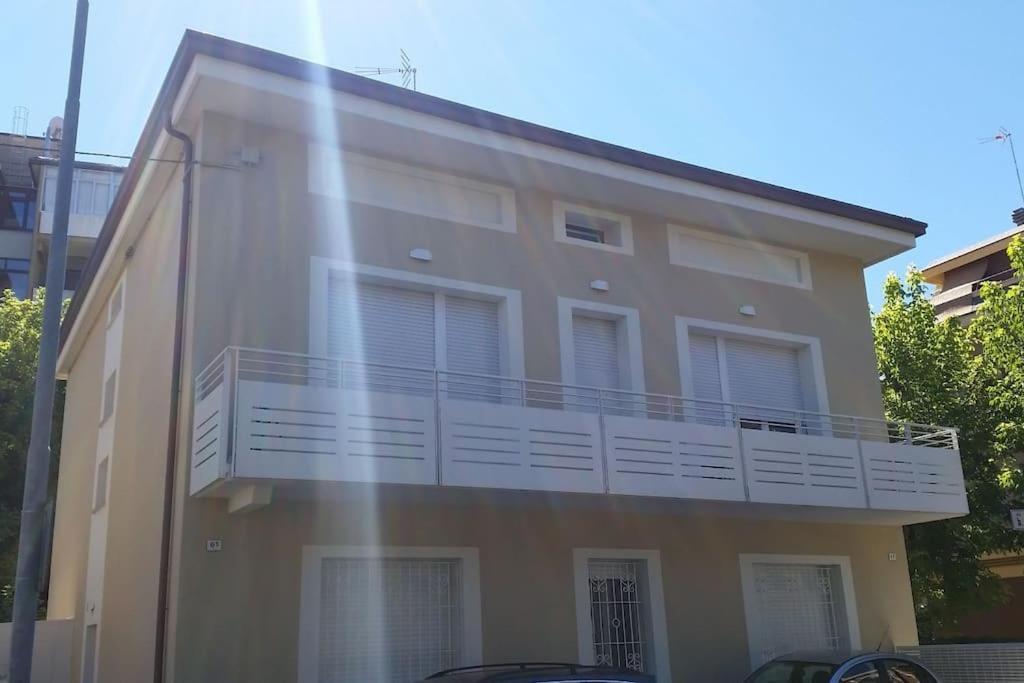Appartamento In Villetta A 2 Passi Dal Mare E Dal Centro Pesaro Buitenkant foto